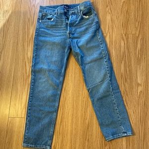 Gap high waisted cheeky straight cropped in a size 6.